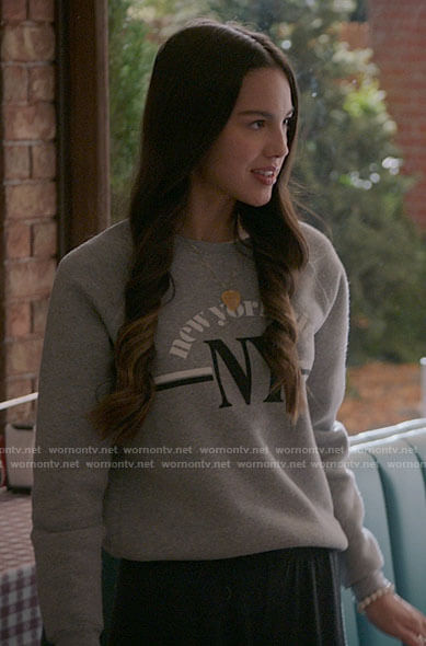 Nini's New York sweatshirt on High School Musical The Musical The Series