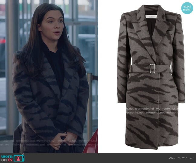 Tiger-print belted coat by Philosophy Di Lorenzo Serafini worn by Jane Sloan (Katie Stevens) on The Bold Type