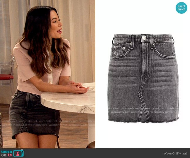 Rag & Bone Distressed denim mini skirt worn by Carly Shay (Miranda Cosgrove) on iCarly