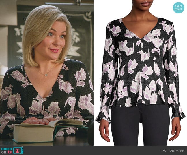 Wornontv Stephanie’s Black Floral V Neck Top On Good Witch Kylee