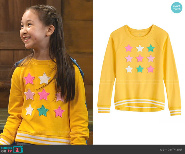 Long Sleeve Raglan Crew Graphic Sweatshirt by SO worn by Kyriana Kratter on Bunkd