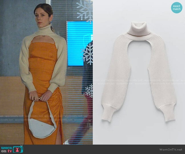 Turtleneck Sleeve Scarf by Zara worn by Cayetana Grajera Pando (Georgina Amoros) on Elite