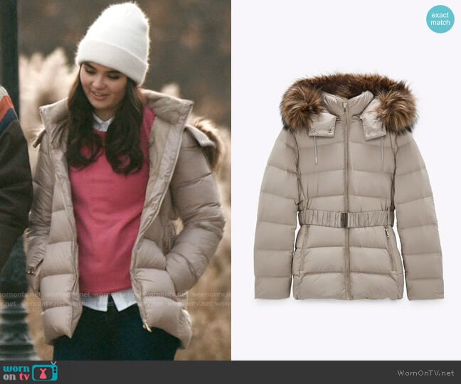 Zara Water Repellant Down Coat worn by Bella Whitmore (Landry Bender) on The Republic of Sarah