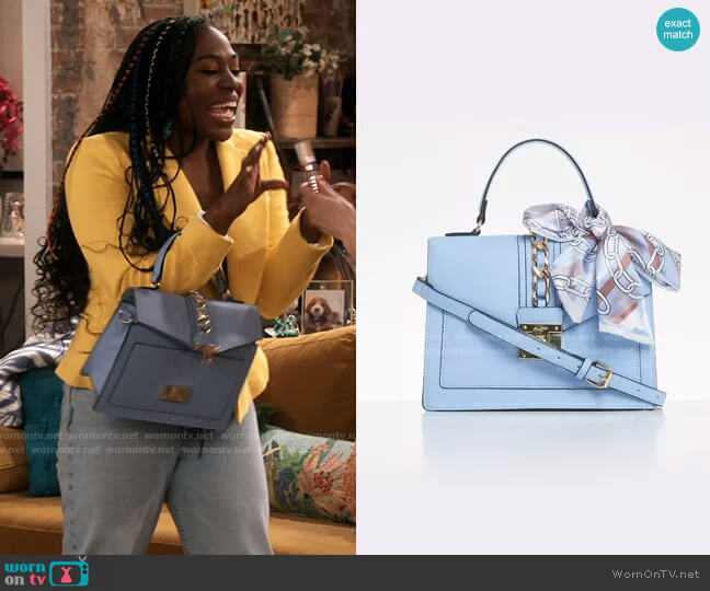 Aldo Glendaa Bag worn by Harper (Laci Mosley) on iCarly