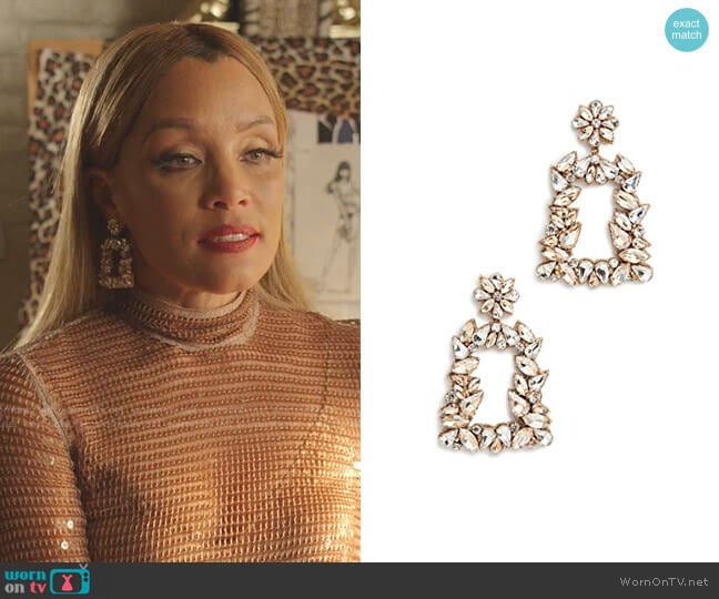 Gold Crystal Earrings by Deepa Gurnani worn by Dominique Deveraux (Michael Michele) on Dynasty