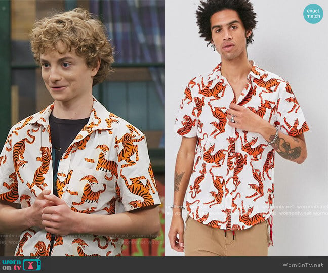 Tiger Print Shirt by Forever 21 worn by Finn Sawyer (Will Buie Jr) on Bunkd