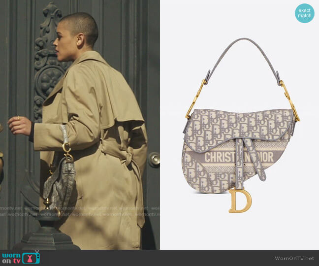 Saddle Bag by Dior worn by Julien Calloway (Jordan Alexander) on Gossip Girl