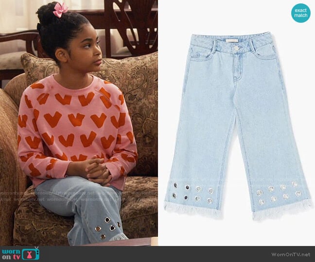 Forever 21 Girls Frayed Grommet Jeans worn by Millicent (Jaidyn Triplett) on iCarly