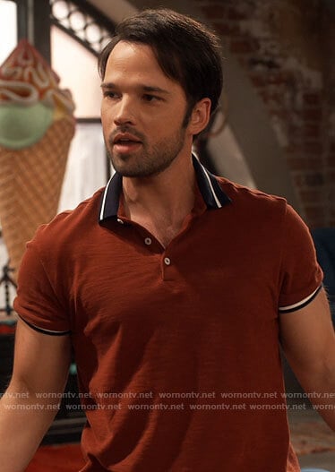 Freddie's rust brown polo shirt on iCarly