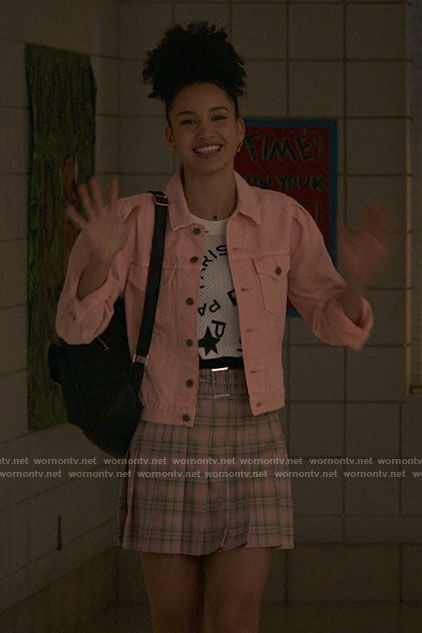 Gina’s Paris top, pink denim jacket and pink plaid skirt on High School Musical The Musical The Series