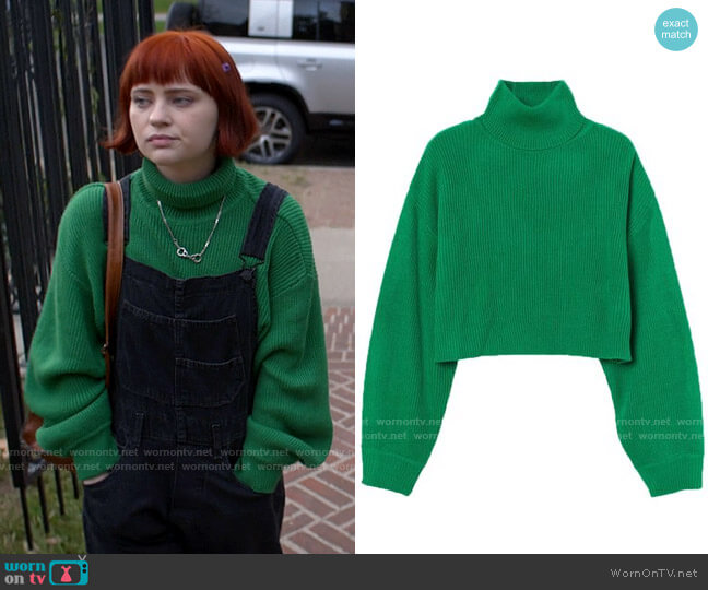 H&M Cropped Turtleneck Sweater worn by Scarlett (Sierra McCormick) on American Horror Stories