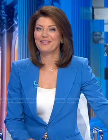 Norah’s blue blazer on CBS Evening News
