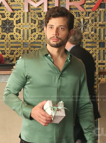 Sam's green satin shirt on Dynasty