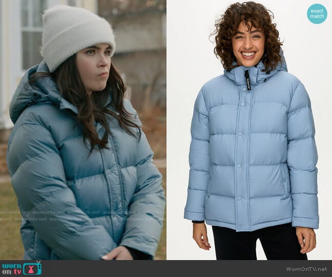 TNA Super Puff Jacket worn by Bella Whitmore (Landry Bender) on The Republic of Sarah