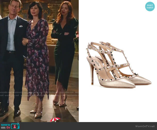 Rockstud Leather Pumps by Valentino worn by Cassandra Nightingale (Catherine Bell) on Good Witch