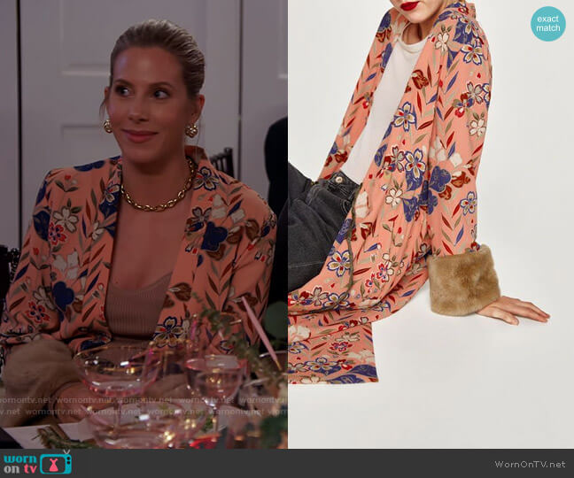 Zara Floral Kimono with Faux Fur worn by Ashley Wahler (Ashley Wahler) on The Hills New Beginnings