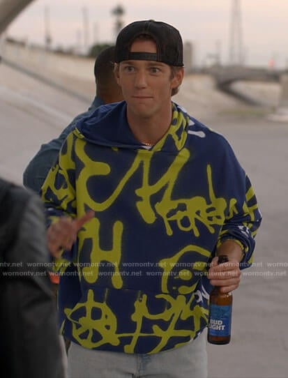 Zinn's blue graffiti hoodie on American Horror Stories