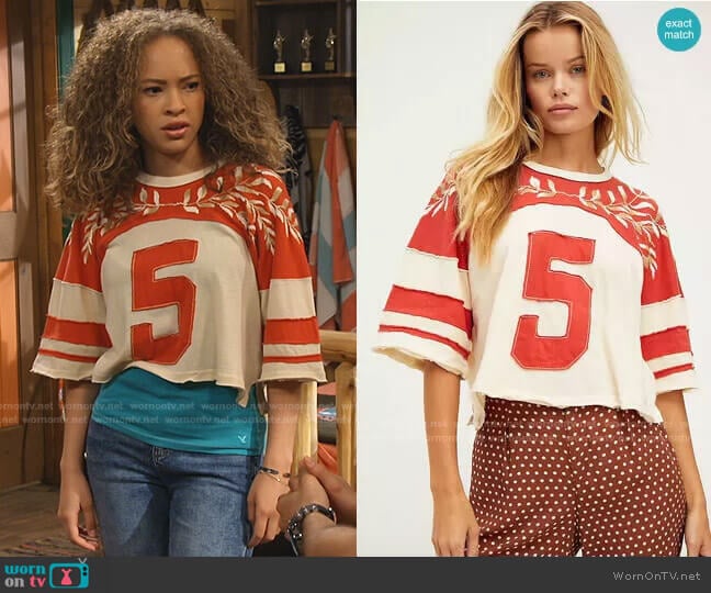 High Five T-Shirt by Free People worn by Ava (Shelby Simmons) on Bunkd