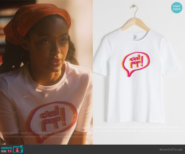 Cest Pop Organic Cotton Graphic Tee by & Other Stories worn by Zoey Johnson (Yara Shahidi) on Grown-ish