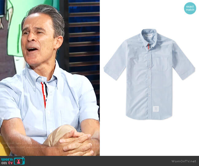 Short Sleeve Classic Grosgrain Placket Oxford Shirt by Thom Browne worn by Gary Janetti on E! News Daily Pop