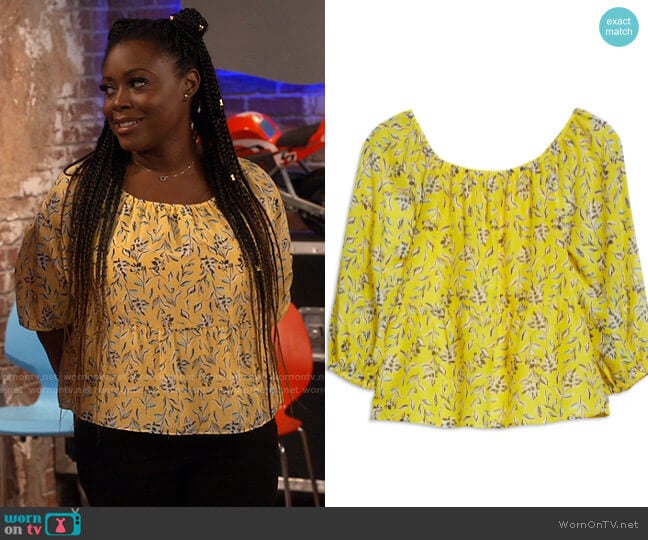 Alice + Olivia Alta Blouse worn by Maeve (Lyric Lewis) on iCarly