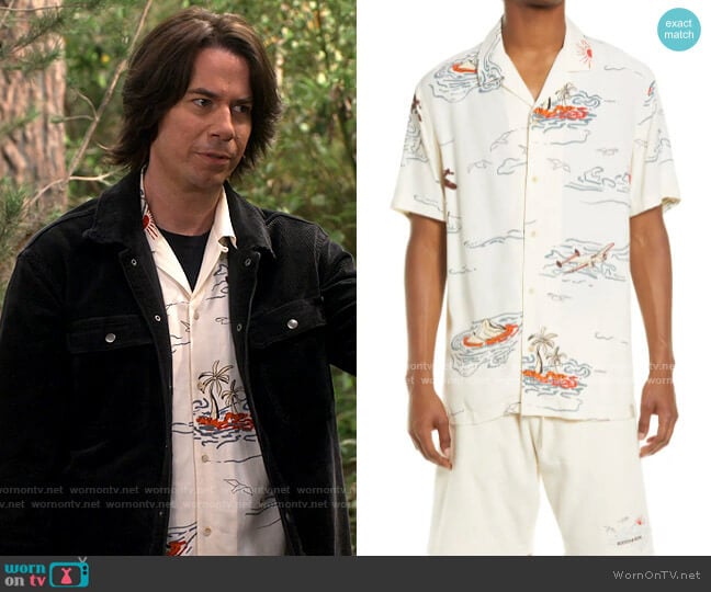 Scotch & Soda Hawaii Print Short Sleeve Button-Up Camp Shirt worn by Spencer Shay (Jerry Trainor) on iCarly