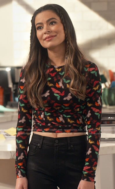 Carly's butterfly print top and leather jeans on iCarly