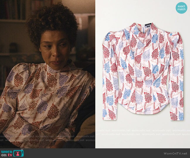 WornOnTV: Elizabeth’s white floral print puff sleeve blouse on Modern