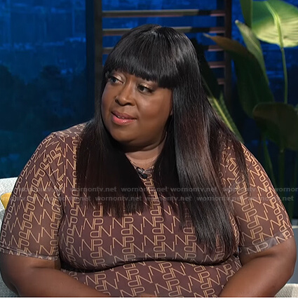 Loni's brown printed dress on E! News Daily Pop