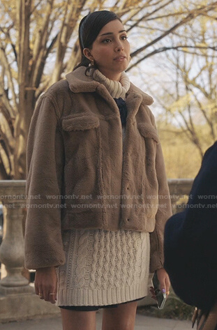 WornOnTV: Luna's beige cowboy cardigan and boots on Gossip Girl