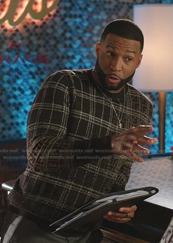 Michael’s brown check sweater on Dynasty