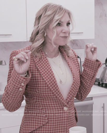 Ramona's houndstooth print blazer on The Real Housewives of New York City