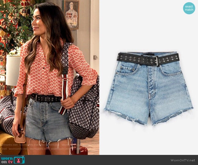 The Kooples Ripped Denim Shorts with Western Belt worn by Carly Shay (Miranda Cosgrove) on iCarly