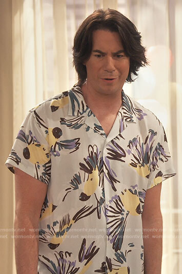 Spencer's bird print shirt on iCarly