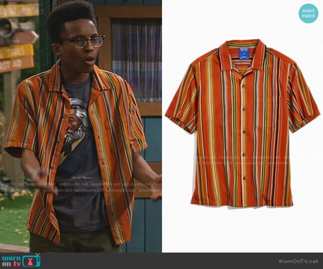 Without Walls Stripe Short Sleeve Button-Down Shirt by Urban Outfitters worn by Noah Lambert (Israel Johnson) on Bunkd