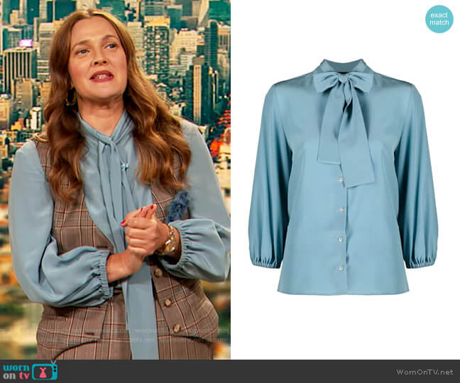 Pussy-bow blouse by Aspesi worn by Drew Barrymore on The Drew Barrymore Show