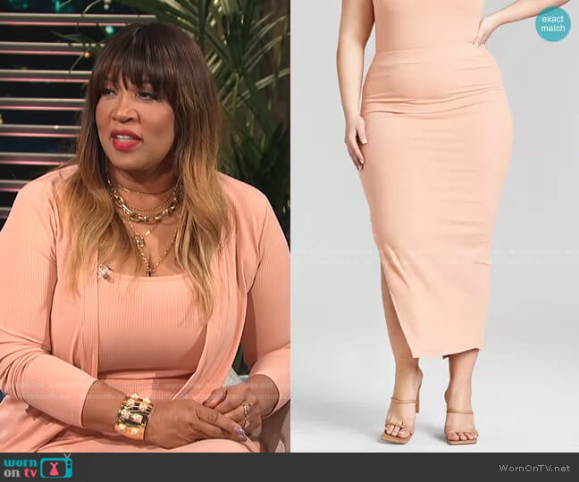 Trendy Plus Size Ribbed Knit Midi Skirt by Nina Parker worn by Kym Whitley on E! News