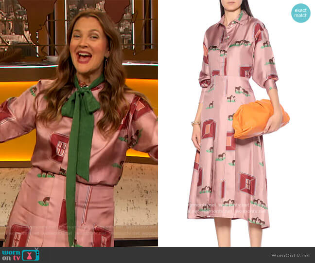 Printed silk shirt by Victoria Beckham worn by Drew Barrymore on The Drew Barrymore Show