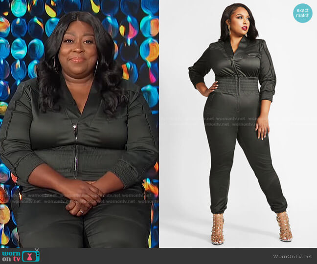 WornOnTV: Loni’s grey smocked waist jumpsuit on E! News | Loni Love ...