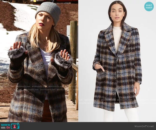 Banana Republic Italian Plaid Topcoat worn by Isobel Evans-Bracken (Lily Cowles) on Roswell New Mexico