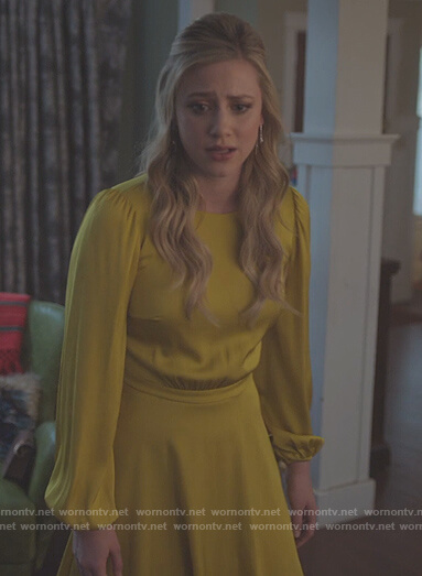 Betty’s yellow satin dress on Riverdale