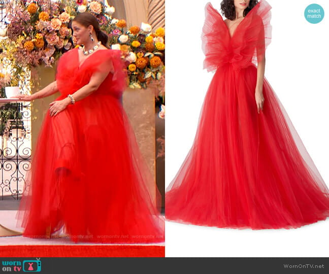 Oversize Bow Strapless Tulle Ballgown by Carolina Herrera worn by Drew Barrymore on The Drew Barrymore Show