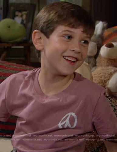 Douglas's peace t-shirt on The Bold and the Beautiful