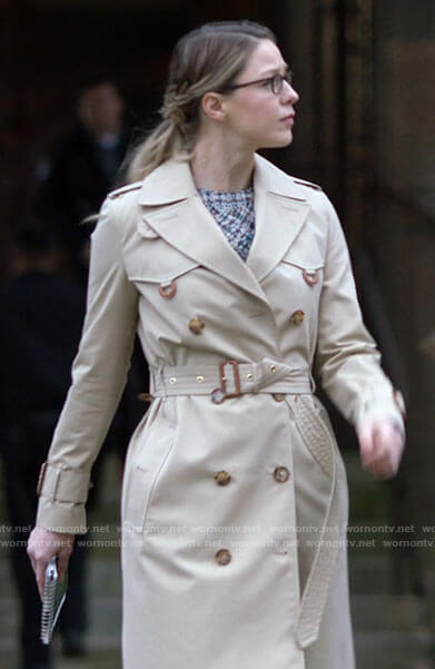 Kara’s trench coat with ring details on Supergirl