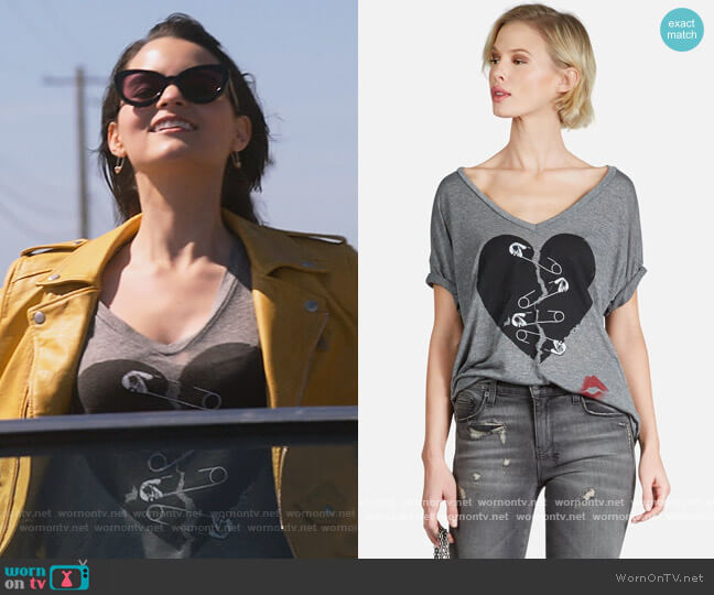 Rory’s gray heart print tee on Lucifer