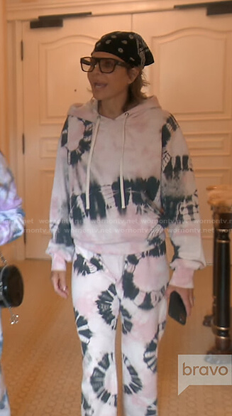 Lisa's tie dye hoodie and sweatpants on The Real Housewives of Beverly Hills