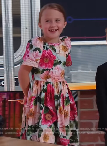 River’s blue floral print dress on The Kelly Clarkson Show