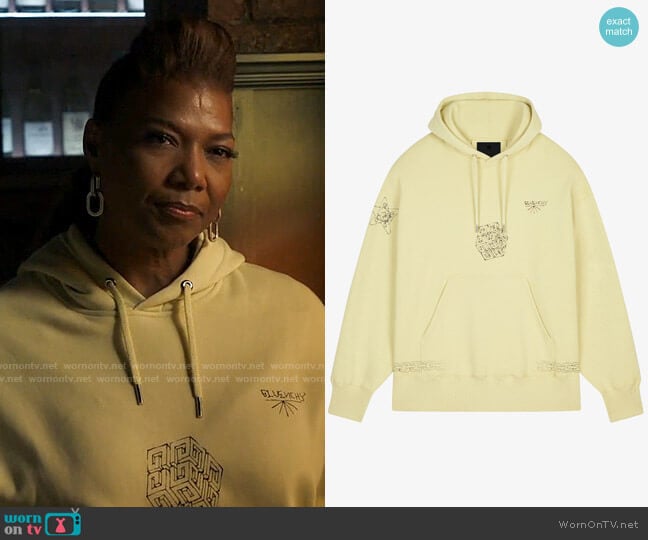 4G GIVENCHY printed oversized hoodie worn by Robyn McCall (Queen Latifah) on The Equalizer