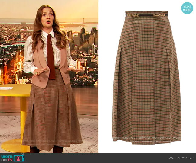 Brown Pleated Double G Chain Skirt by Gucci worn by Drew Barrymore on The Drew Barrymore Show