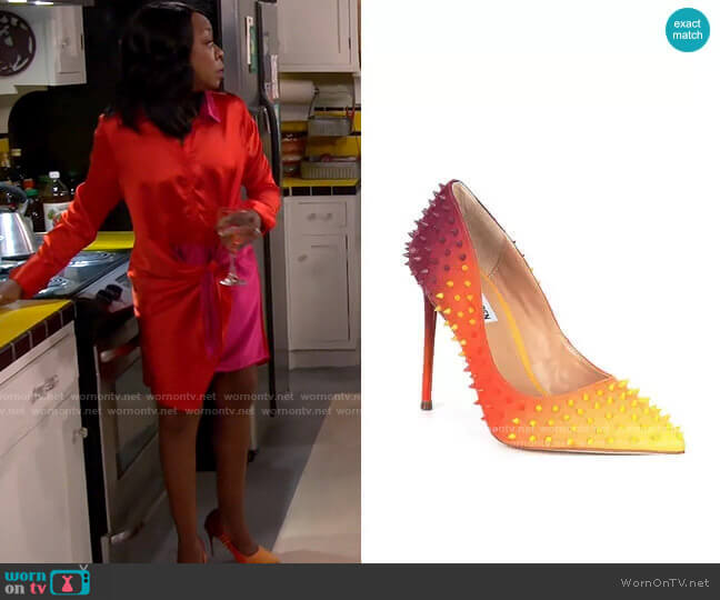 Steve Madden Vala-S Multicolored Studded Pumps worn by Tina Butler (Tichina Arnold) on The Neighborhood